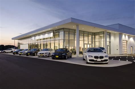 bmw dealerships near me.